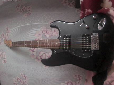 Продам Fender Squier Stratocaster с 2 хамбакерами