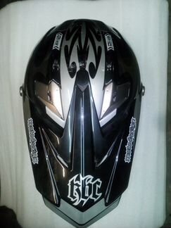Кроссовый шлем фирмы Kbc р. M