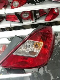 Задний правый фонарь Opel Corca D