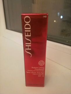 Shiseido Radiant Lifting тональное средство
