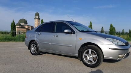 Ford Focus 2.0 МТ, 2004, седан