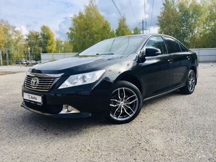 Toyota Camry 2.5 AT, 2014, седан