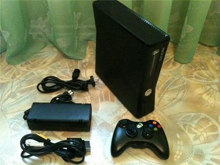 Xbox360 Slim 250гб, фрибут, гарантия, 35 игр