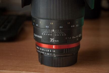Объектив Samyang 35mm f:1,4 для Nikon F
