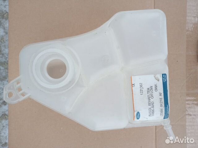 Форд фьюжн 2008 бачок расширителя охлаждение двс