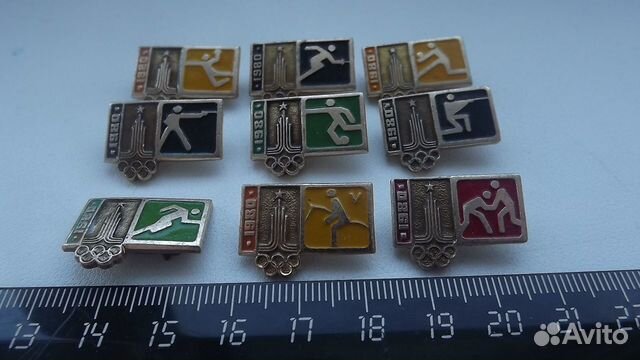 9значков Олимпиада 80