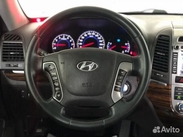 Hyundai Santa Fe `2011