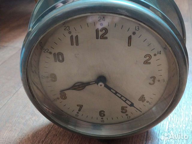 Часы корабельные