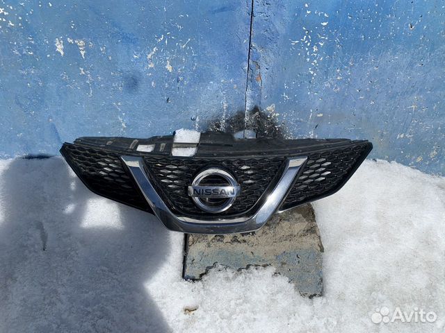 Решетка радиатора Nissan Qashqai J11