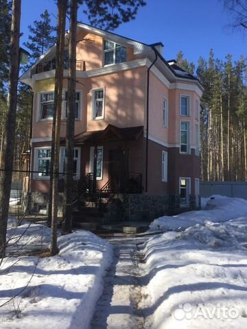

4-к. коттедж, 300 м²