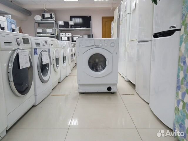 Стиральная машина бу Hotpoint Ariston встройка
