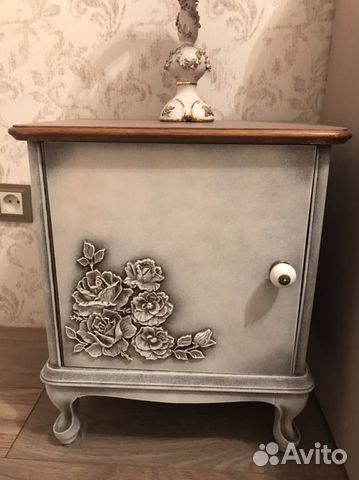 Антикварные тумбочки