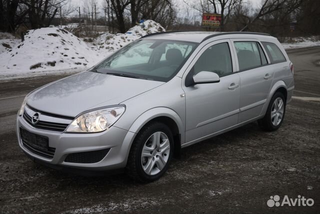 Разбираю Opel Astra H Caravan 1.3 CDTi