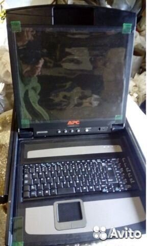 Стоечная жк-консоль APC AP5717, 17