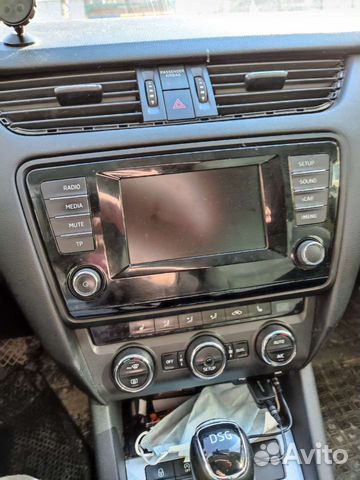 Штатное головное устройство для skoda oktavia a7