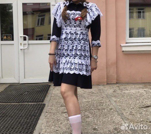 Белый школьный фартук