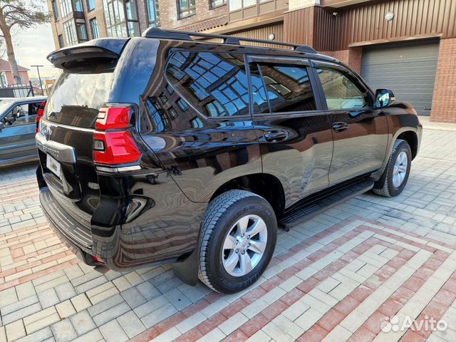 Toyota Land Cruiser Prado 2.8 AT, 2019, 30 000 км