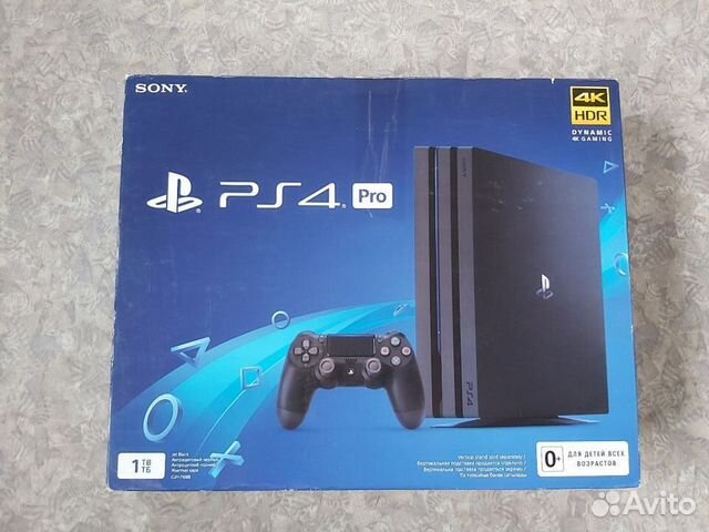 PS4 Pro + 2 геймпада + 3 игры