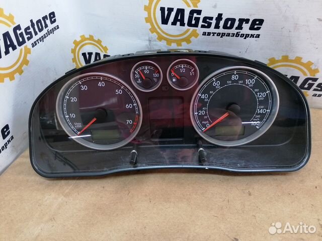 Панель приборов Volkswagen Passat 2001
