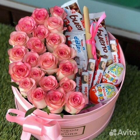 Коробочка сладкий подарок с цветами