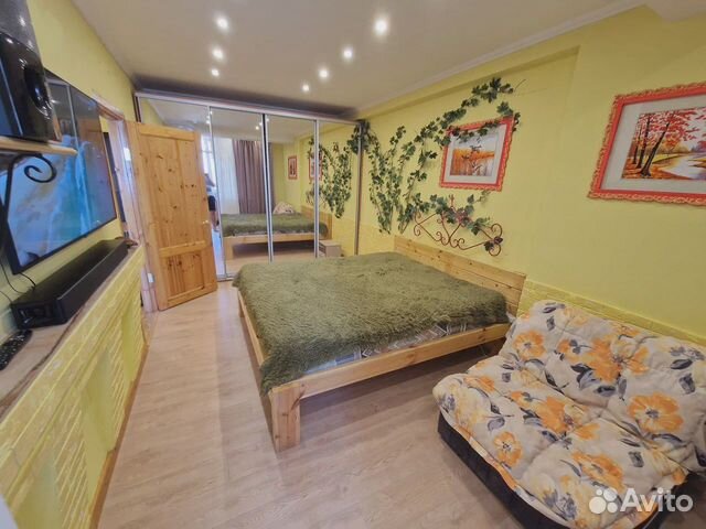 

1-к. квартира, 42 м², 8/10 эт.