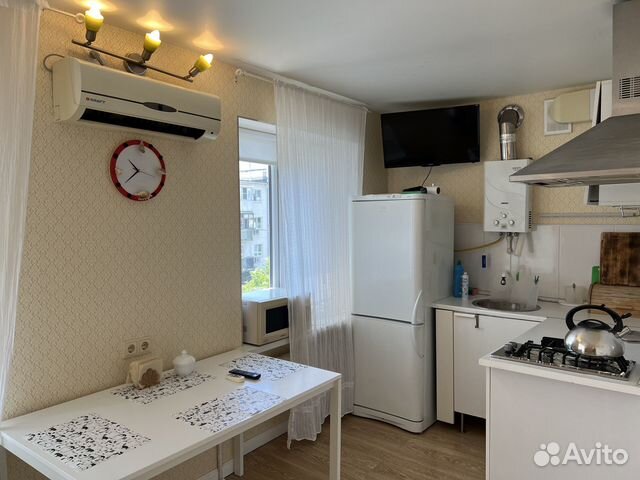 

2-к. квартира, 40 м², 2 кровати