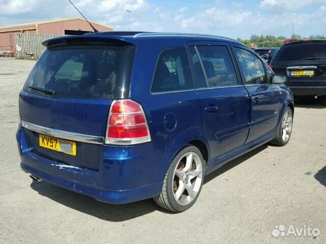 Дверь капот фара бампер Opel Zafira B