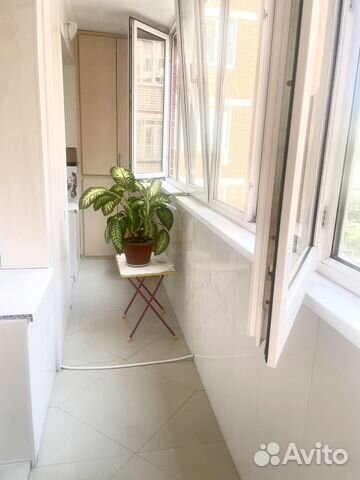 

2-к. квартира, 60 м², 3/10 эт.