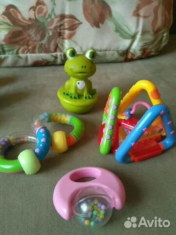 Пакетом развивающие игрушки для малышей Vtech