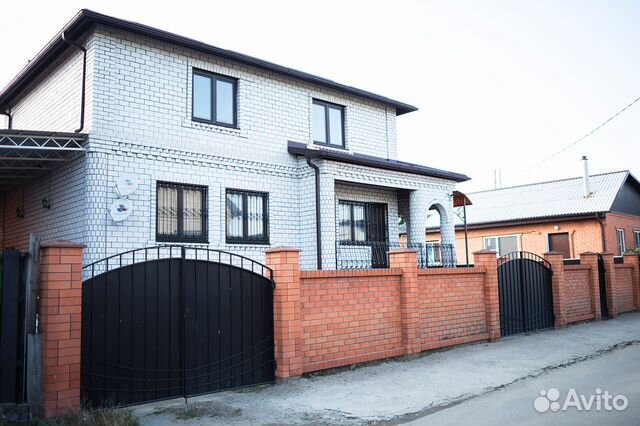 Дом 260 м² на участке 11 сот.