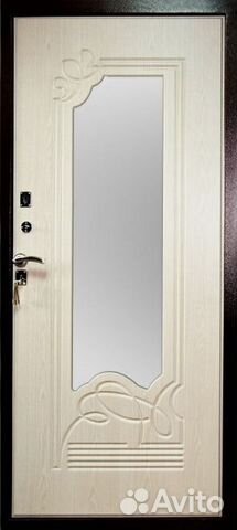 Дверь с зеркалом в наличии Дверь с зеркалом в наличии