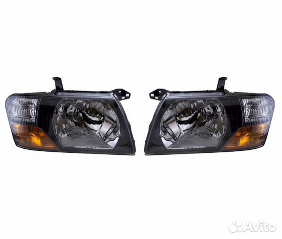 Фара Mitsubishi Pajero V7 2003-2006