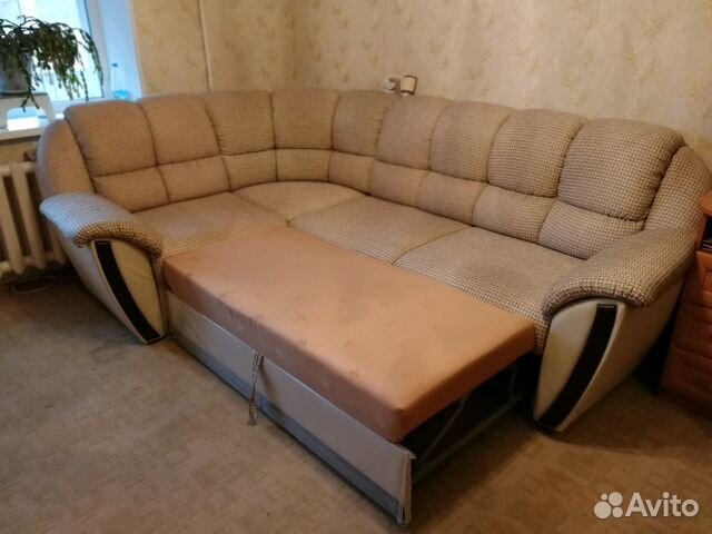 Диван