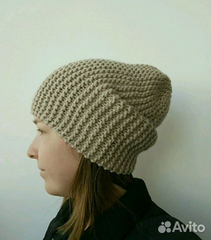 Зимняя вязаная женская шапка бини