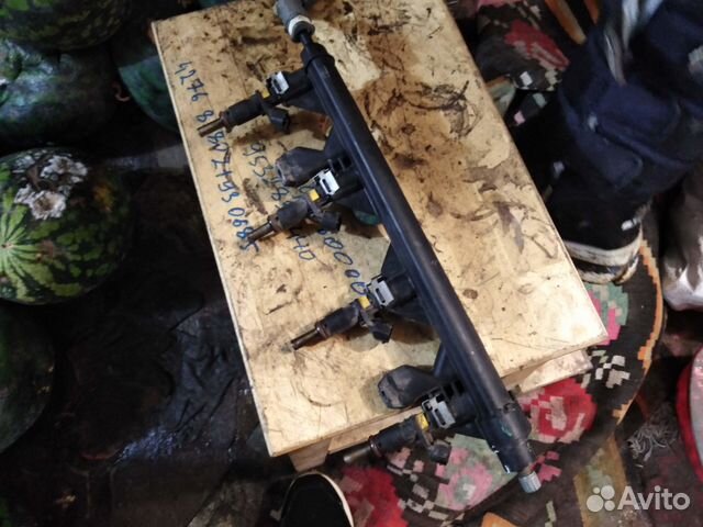 Топливная рейка Peugeot 308