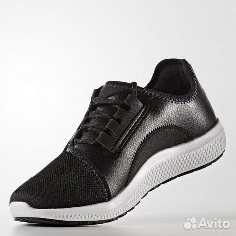 Утеплённые кроссовки adidas