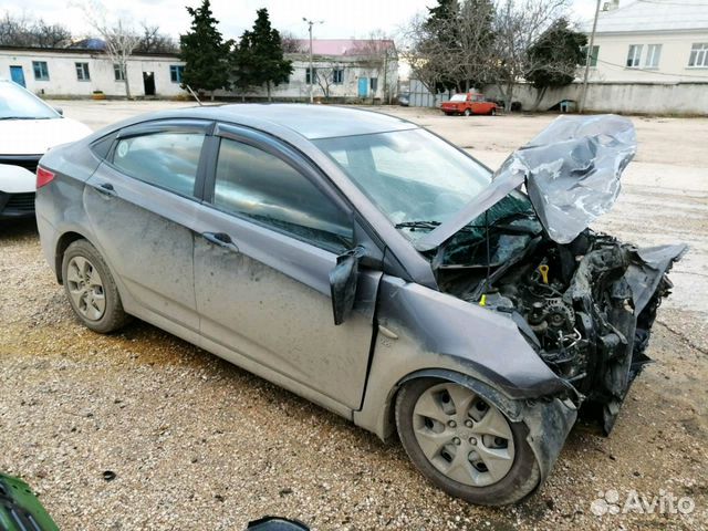 Hyundai Solaris 1.6 AT, 2014, битый, 50 000 км