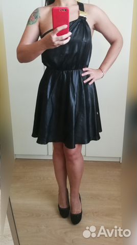 Новое платье Stradivarius Новое платье Stradivarius