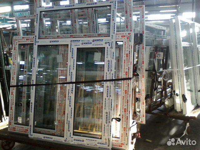 Окна белые и ламинированные пластиковые