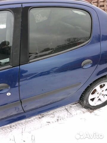 Дверь задняя левая Peugeot 206 Дверь задняя левая Peugeot 206