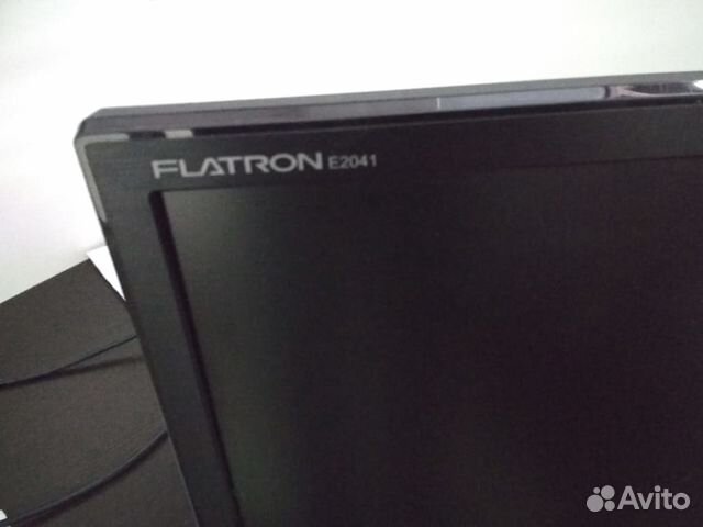 Продам монитор LG Flatron E2041