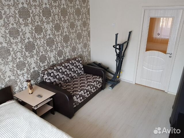 1-к квартира, 42 м², 4/9 эт. 1-к квартира, 42 м², 4/9 эт.