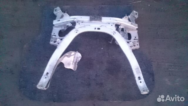 Bmw e60 e63 передний подрамник 31116782458 Bmw e60 e63 передний подрамник 31116782458