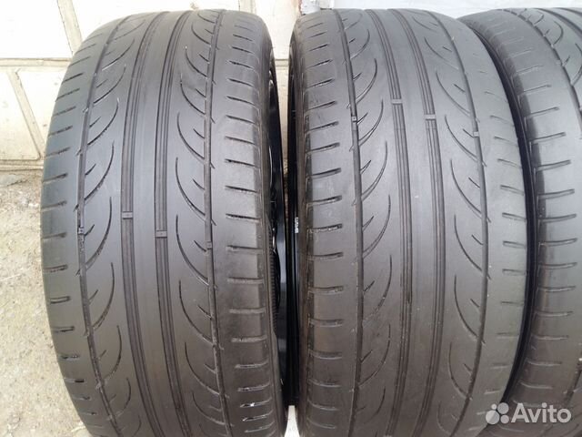 Комплект шин Hancook V12 evo2 245 / 45R19 Комплект шин Hancook V12 evo2 245 / 45R19