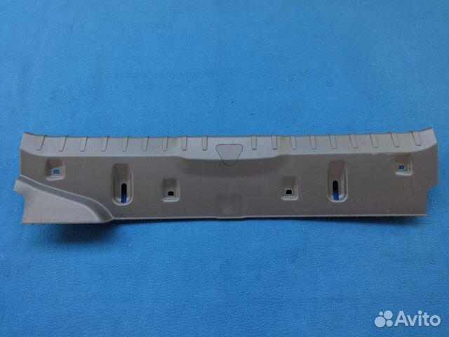 Обшивка задней панели бмв Ф01-02 7-серия BMW F01-2 Обшивка задней панели бмв Ф01-02 7-серия BMW F01-2