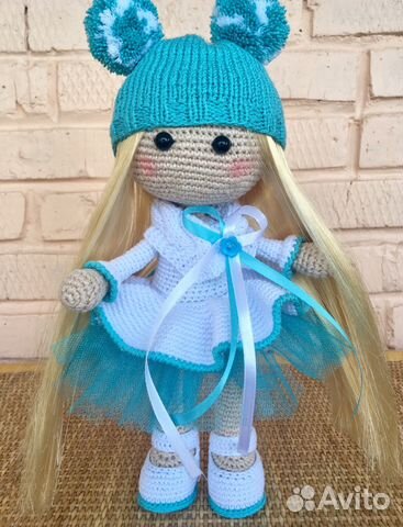 Вязаная интерьерная кукла ручной работы Вязаная интерьерная кукла ручной работы