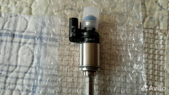 Форсунка DM5Z-9F593-A или 2117946 новые