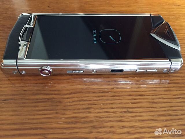 Телефон Vertu Constellation Touch Телефон Vertu Constellation Touch