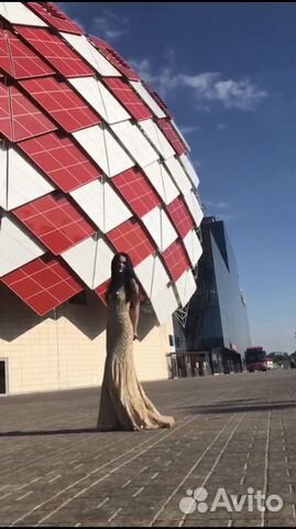 Платье вечернее