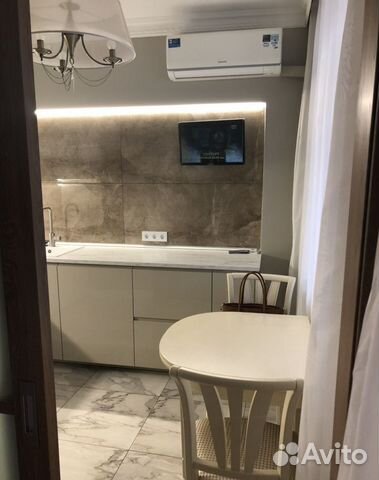 1-к квартира, 42 м², 4/14 эт. 1-к квартира, 42 м², 4/14 эт.